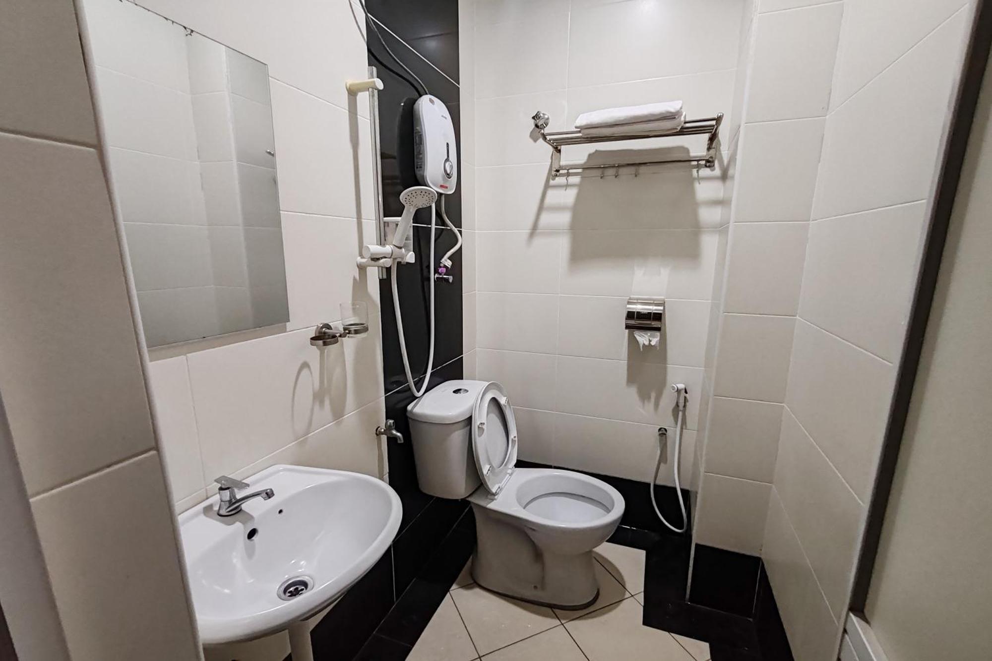 Hotel Sri Puchong Zewnętrze zdjęcie