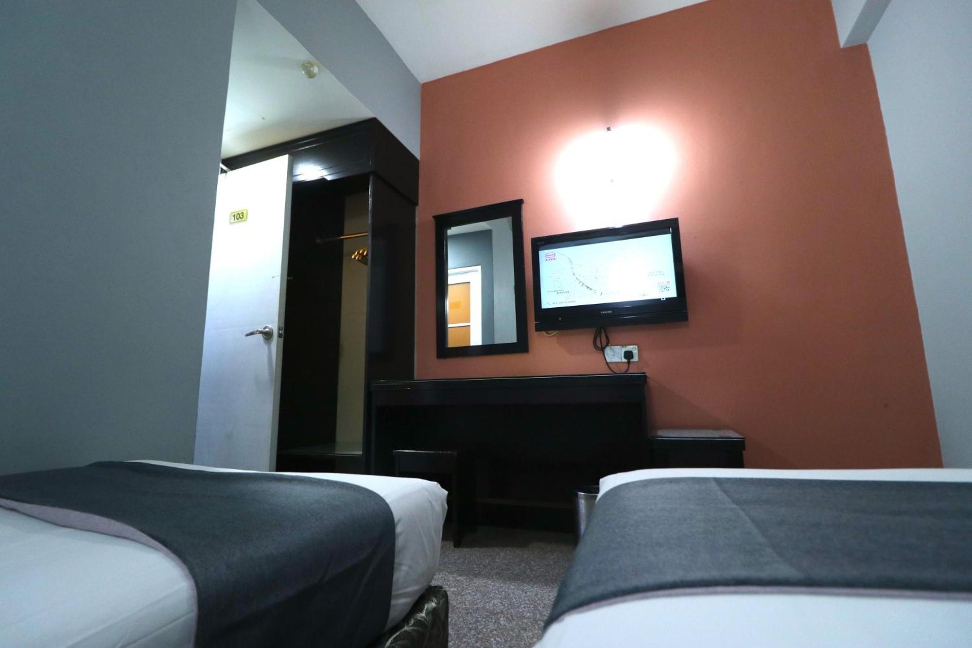 Hotel Sri Puchong Zewnętrze zdjęcie