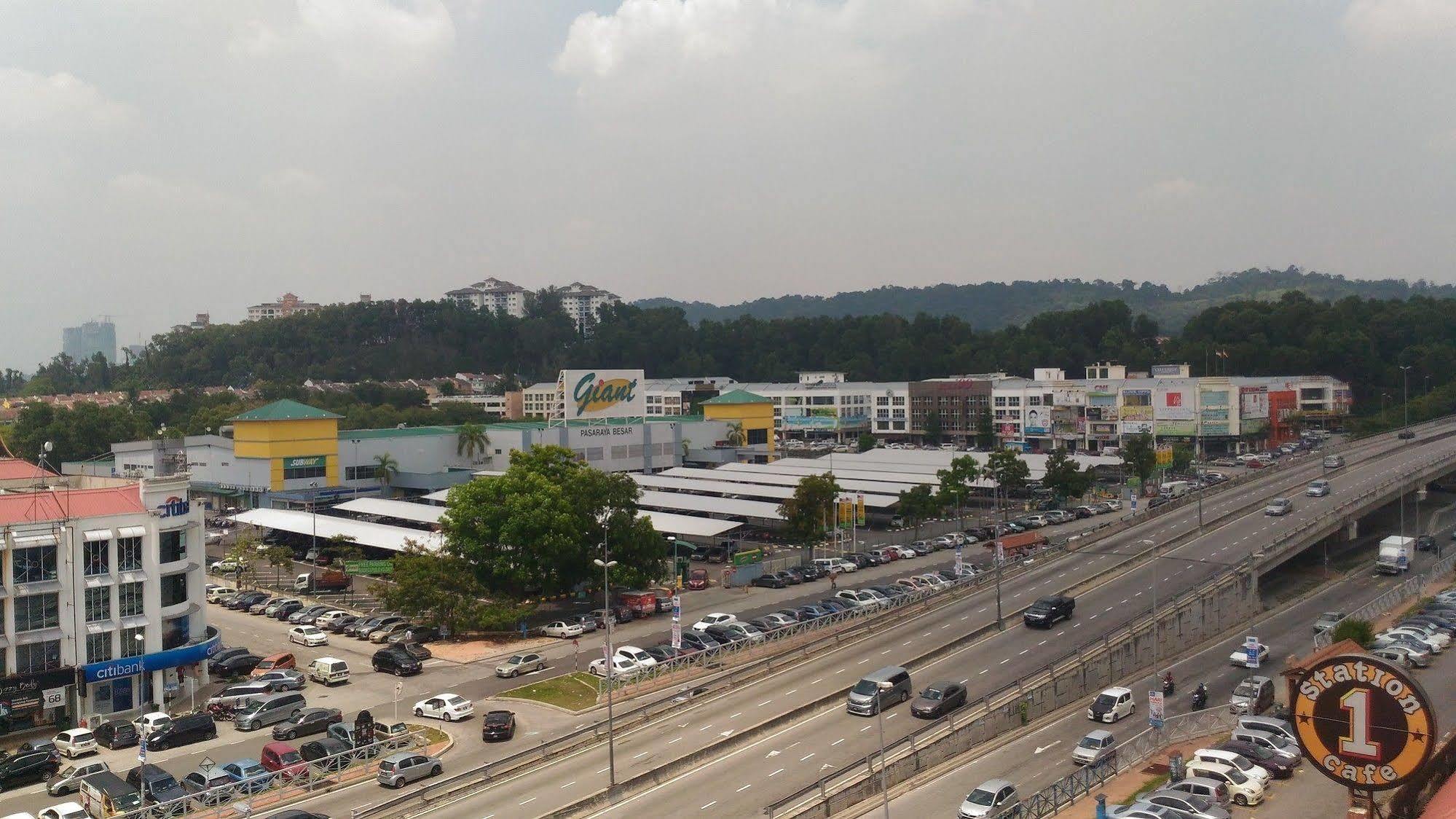 Hotel Sri Puchong Zewnętrze zdjęcie