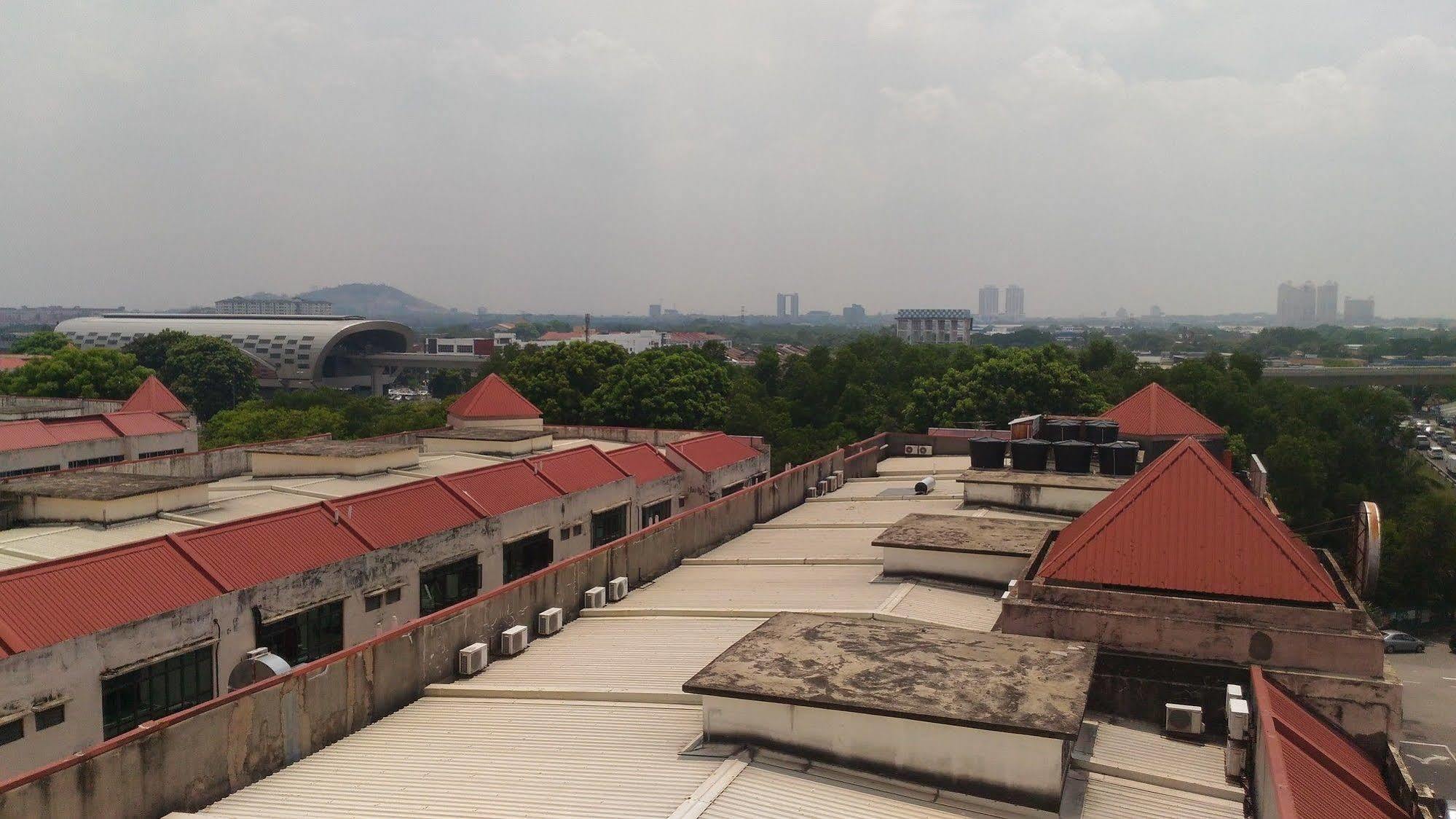 Hotel Sri Puchong Zewnętrze zdjęcie