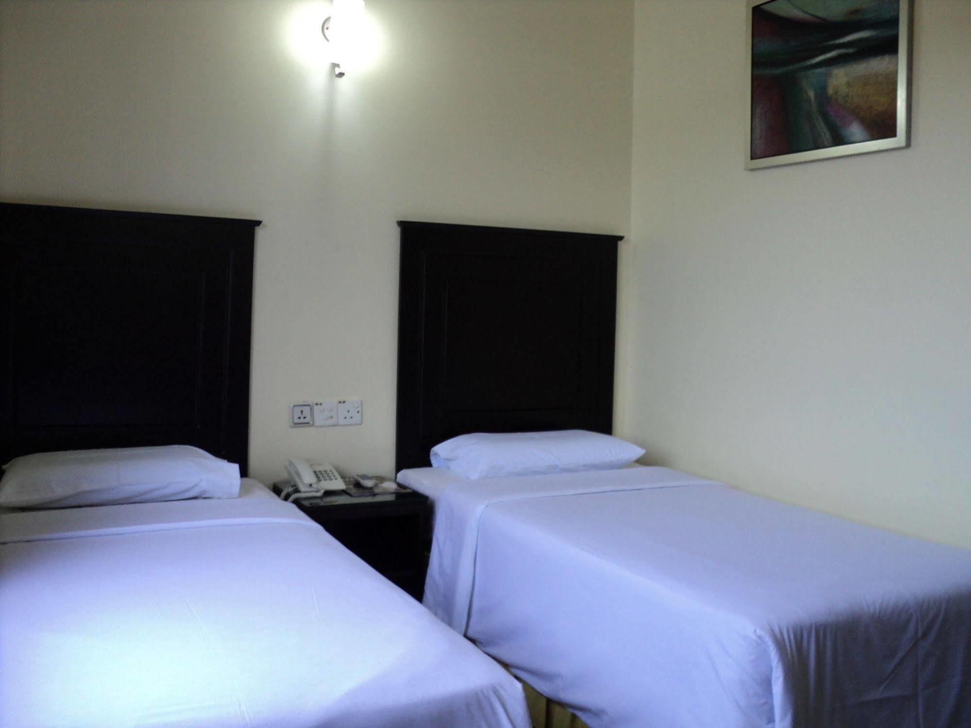 Hotel Sri Puchong Zewnętrze zdjęcie